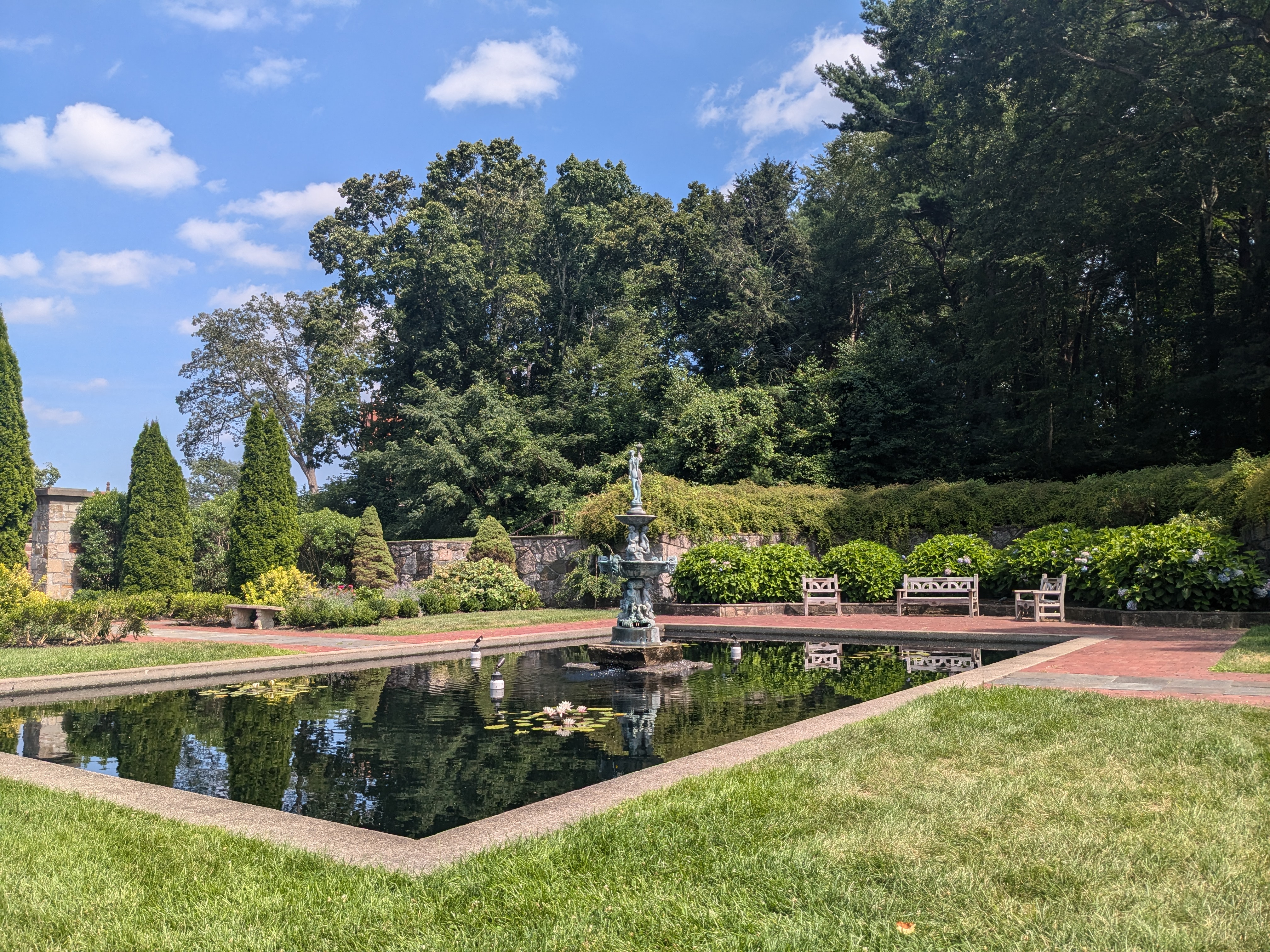 Garden fountain